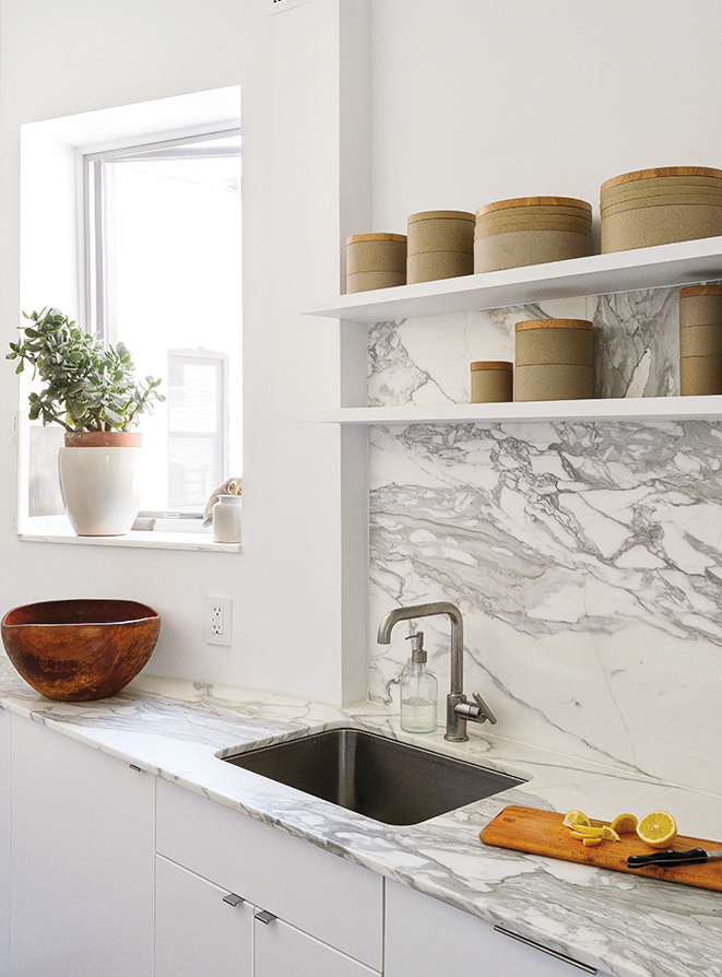 KÜÇÜK MEKÂNLARDA BÜYÜK KEYIFLER: NEW YORK’TA BIR DAIRE