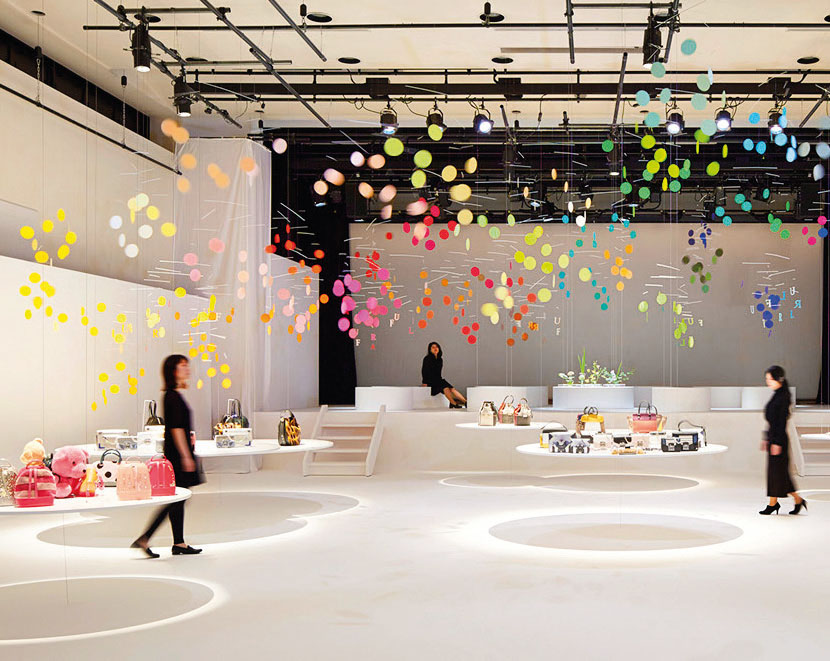 COLORFUL “EXPLOSION OF JOY” BY ITALIAN FASHION HOUSE IN TOKYO