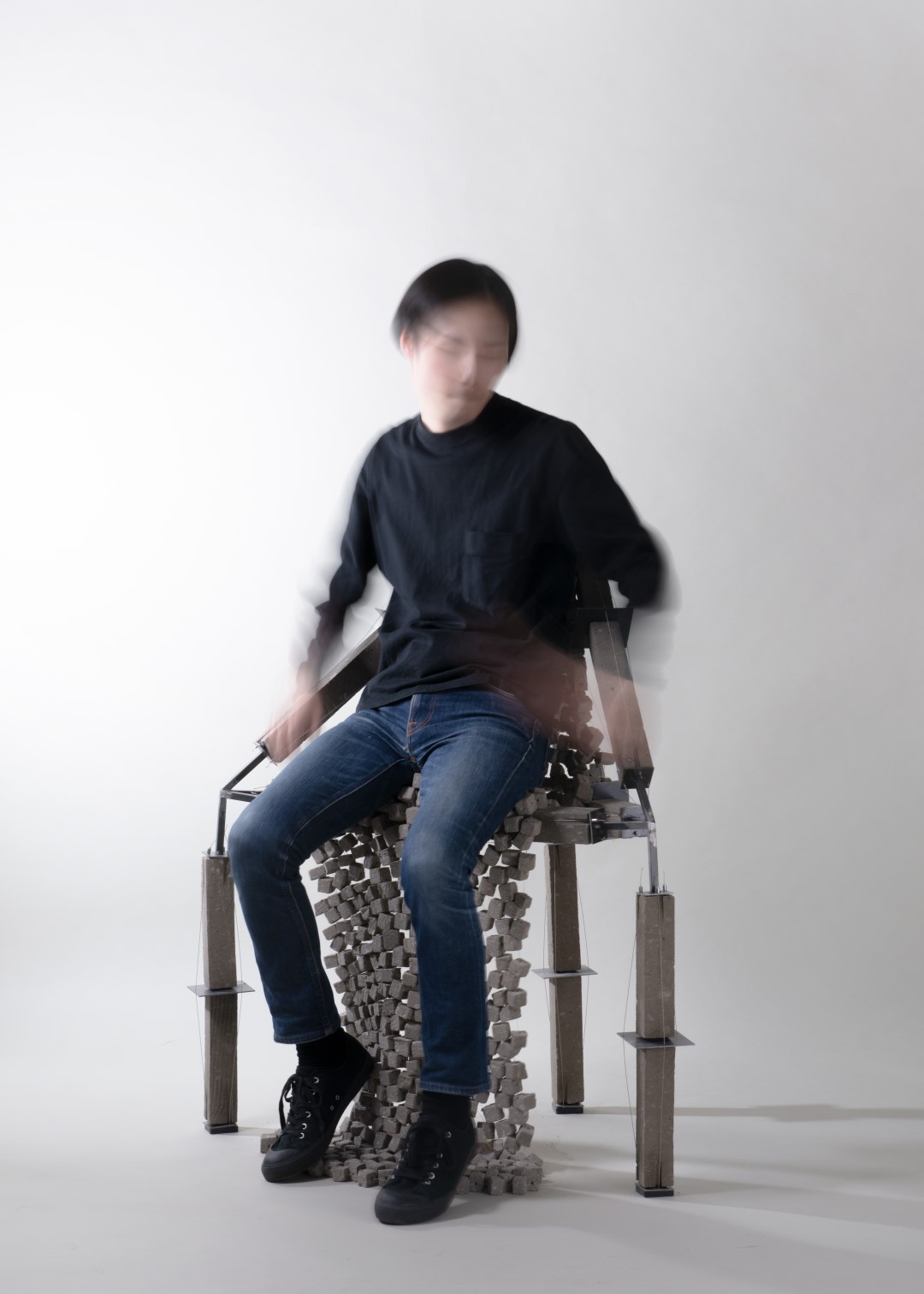 CHAIR DESIGNED WITH “AKUSEKI” WASTE STONES