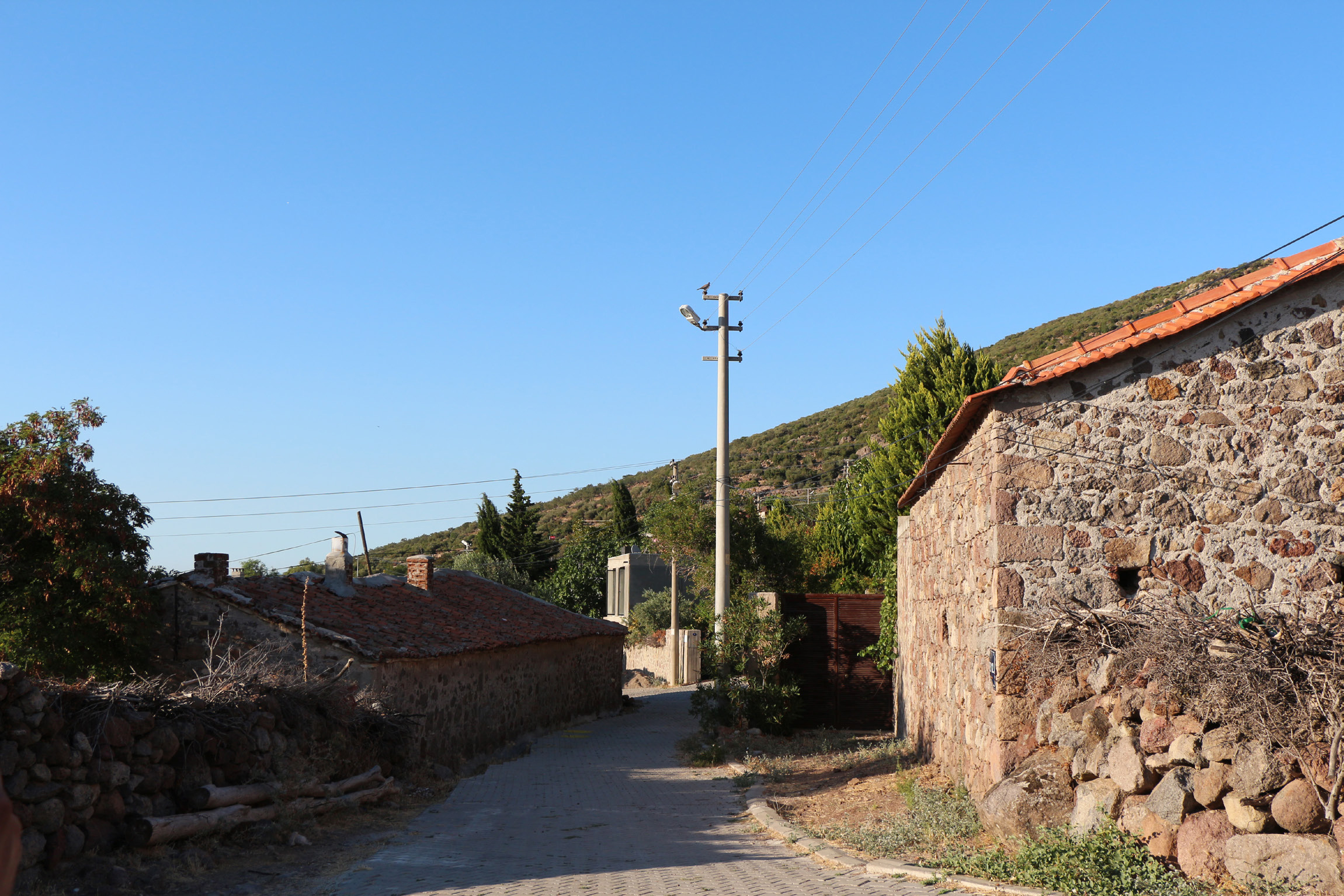 GÖNÜLDEN TAŞA YAHŞIBEY KÖYÜ’NÜN DÖNÜŞÜMÜ