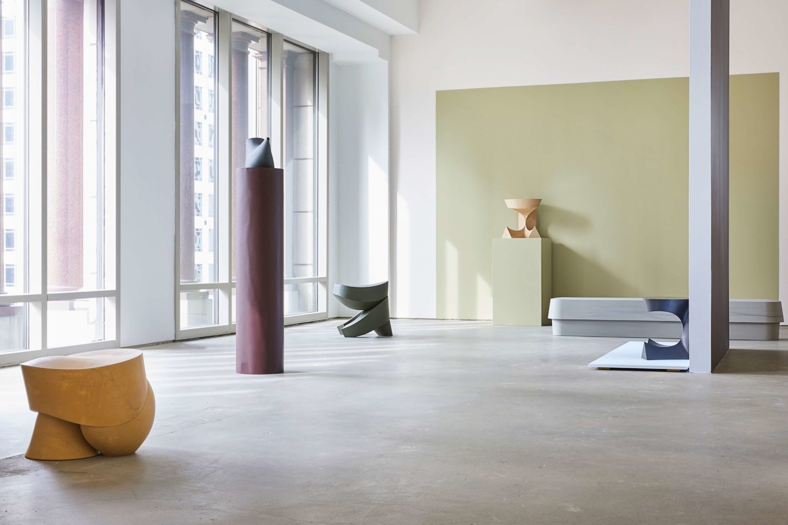 BİÇİM İLE İŞLEVİ BİRLEŞTİREN DOĞAL TAŞ