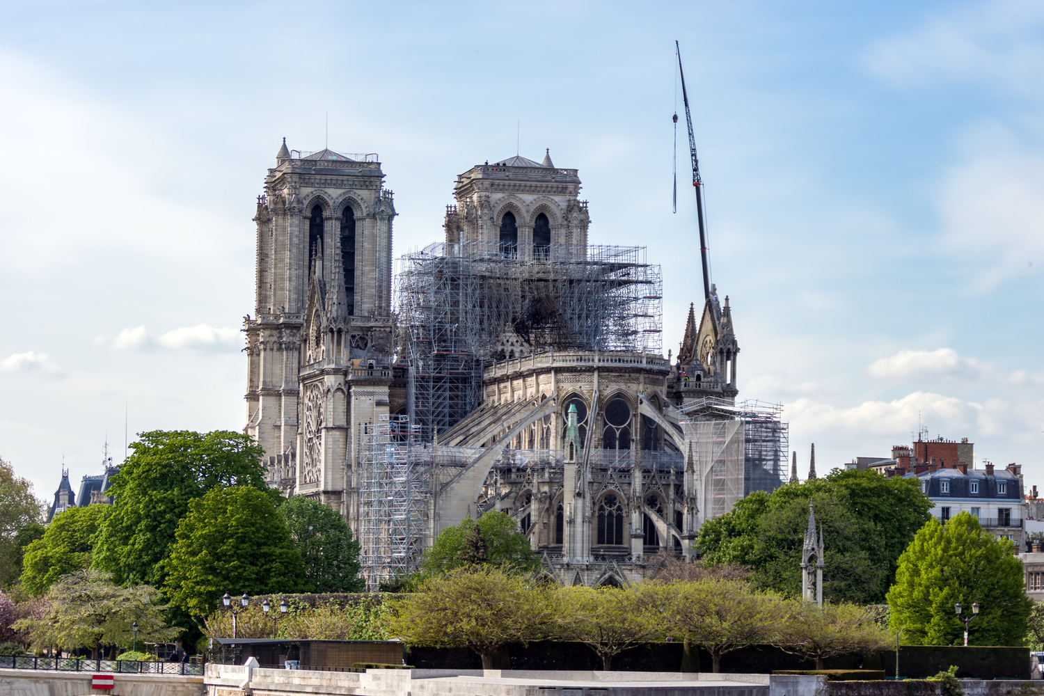 NOTRE DAME KATEDRALİ 2024’TE YENİDEN AÇILACAK